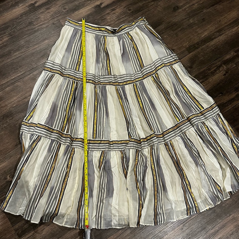 Gorgeous layered skirt.